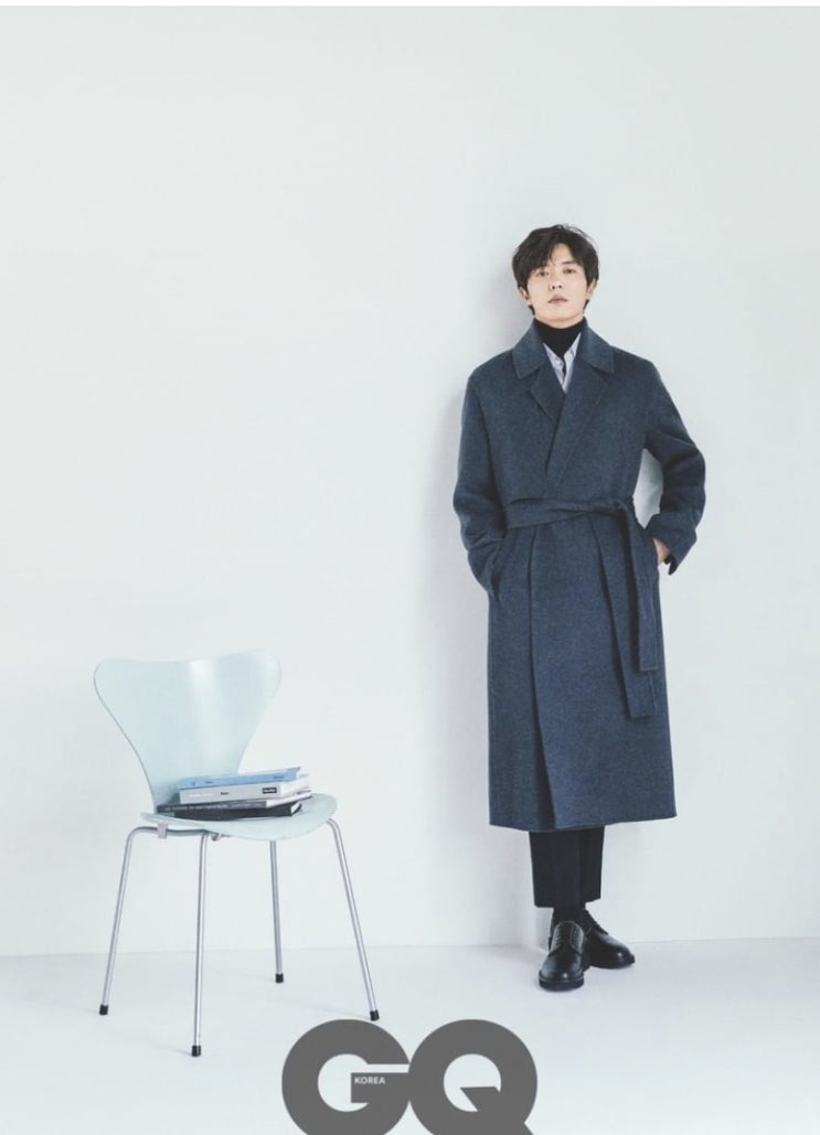  출시 전부터 뜨거웠던 김재욱 화보 속 타임옴므 (TIME HOMME) 19fw 로브코트 by 사랑할래