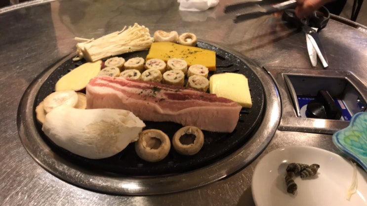  두암동 '고릴라' 삼겹살 동네 사람들이 인정하는 고기맛집