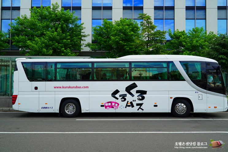  쿠루쿠루 버스 최대 25,000원까지 즉시 할인 / 일일 버스투어로 인기 지역을 편리하게 여행하세요.