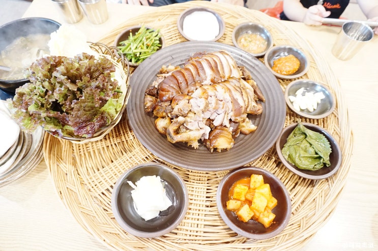  김포라베니체맛집 족발, 육족장
