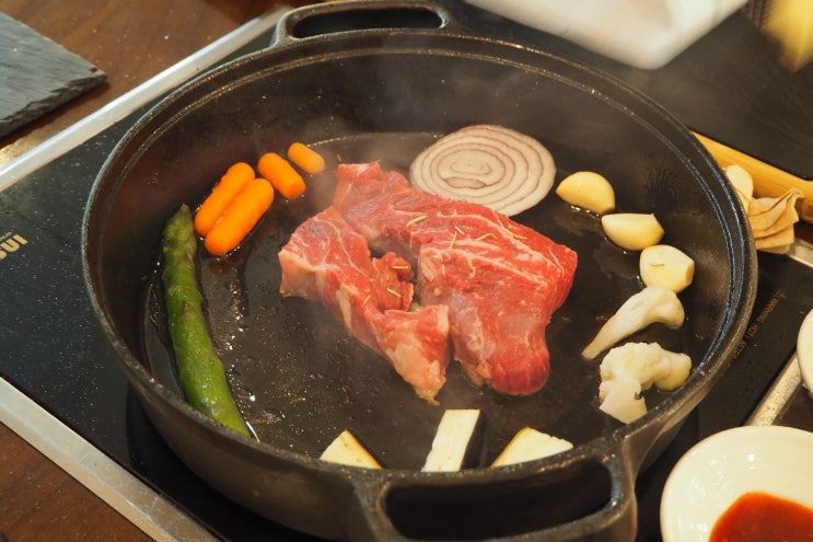 [청라한우맛집] '한우한상' 청라호수공원에서 코스요리 즐긴 후기 ^^ 손님 모시기 좋은곳 #청라회식 #커넬웨이맛집