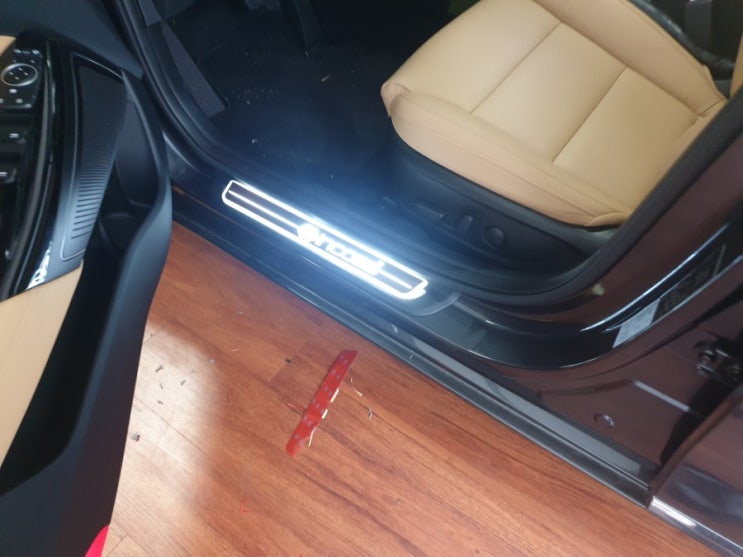  천안 인코브(Incobb) 도어스커프(Door Scuff) 간지 나지.?