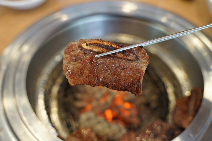  신설동 고기집 금강산 숯불갈비 옛감성이 느껴지는 로컬 고기집