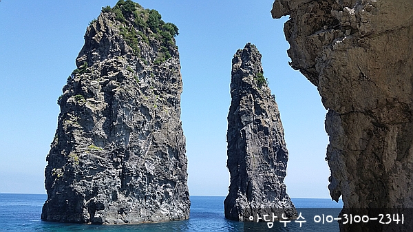  망망대해에 우뚝 선 저 바위처럼~~  아담누수전문업체
