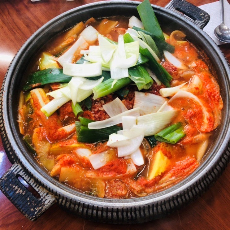  청주 맛집 백종원의 3대천왕에 나온 짜글이찌개로 유명한 대추나무집
