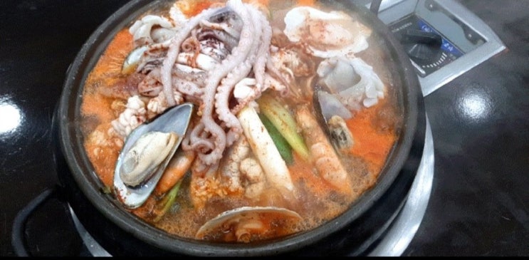 경기도 모범음식점 더만족해 푸짐한 한식 해물전골 해물탕 유기농 가마솥밥