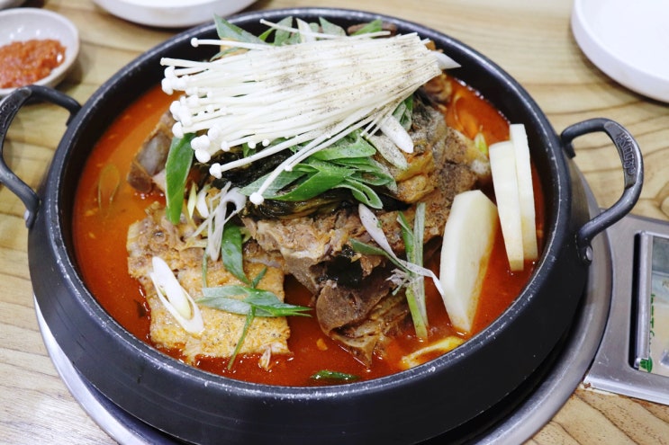  울산 성안동 감자탕 맛집  등뼈가 : 살코기가 많아서 넘 좋았다는ㅋ