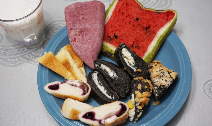  파주 빵집 따순기미 수박식빵 고구마식빵 너무 귀엽고 맛있고 난리