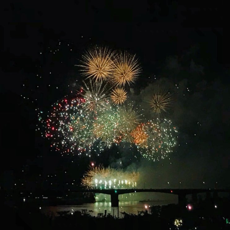  여의도 불꽃축제 명당 준비물 꿀팁 대방출