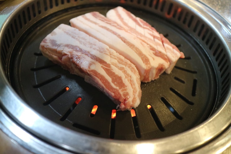  부평 삼겹살 & 부평 고기집(화미소금구이, 한돈인증점)