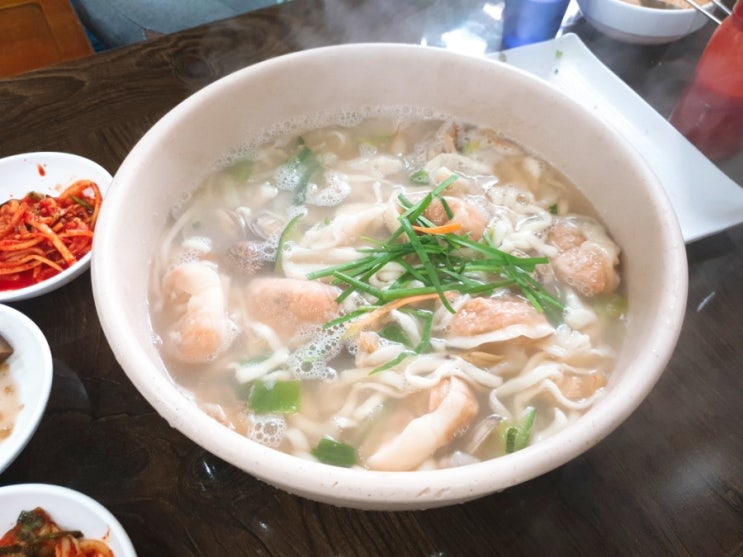  미추홀구 숭의동에 호야네 바지락 손칼국수 엄니단골집 : D
