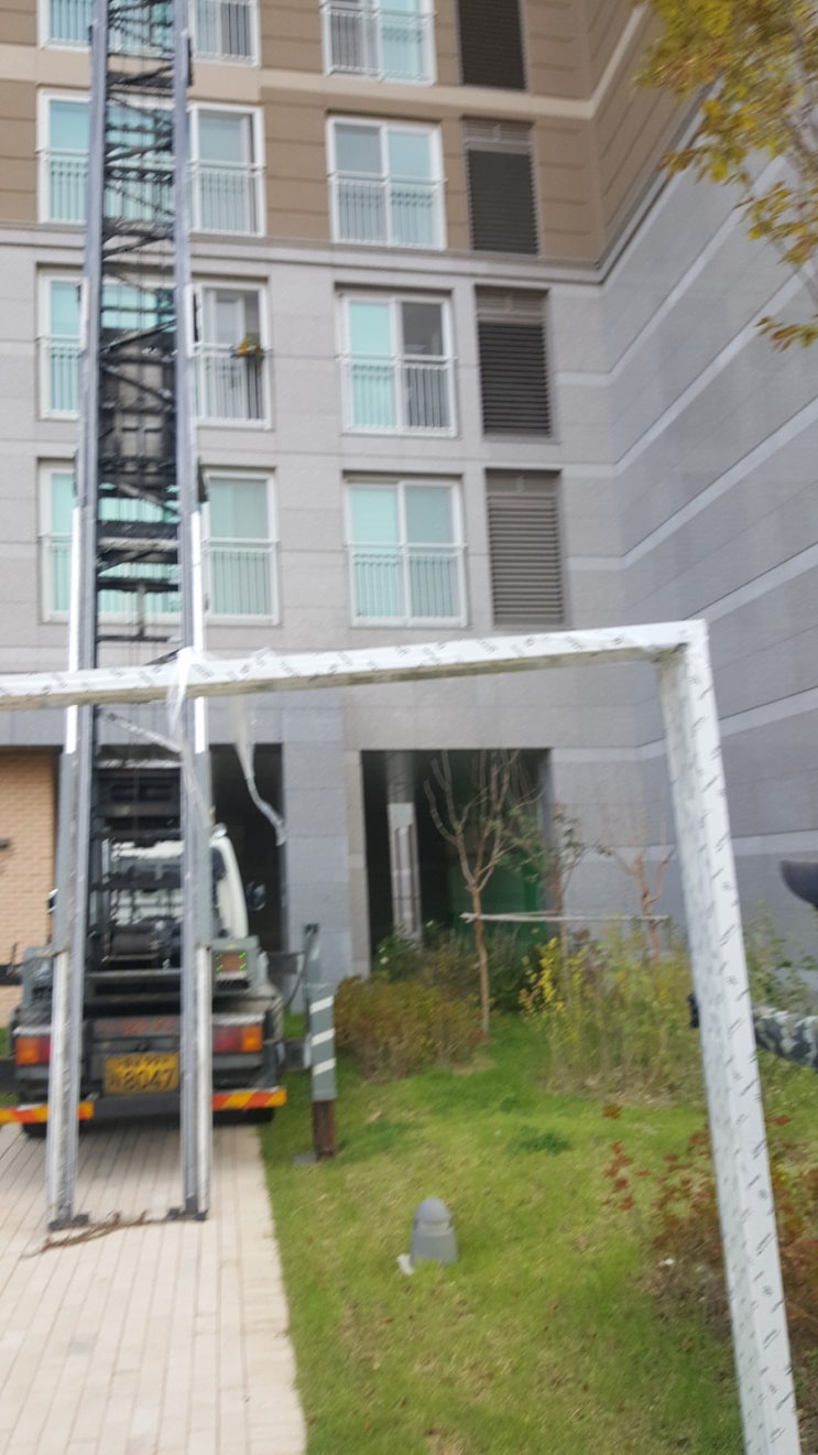  세종사다리차 아파트유리양중작업