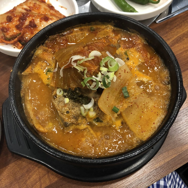  양산동 맛집 '첨단돌솥감자탕' 묵은지돌솥뼈해장국 깊은 맛이 난다
