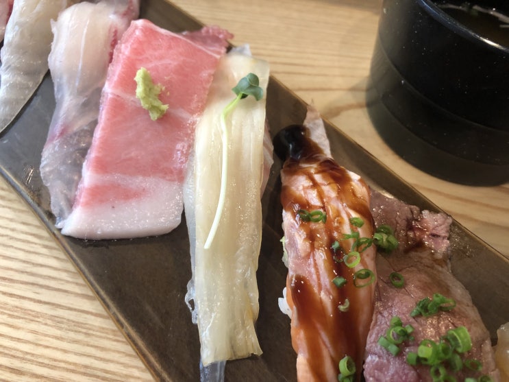  * 부산 해운대 맛집 - 독보적인 사이즈의 회가 올라간 해운대 스시맛집 <스시미르네>