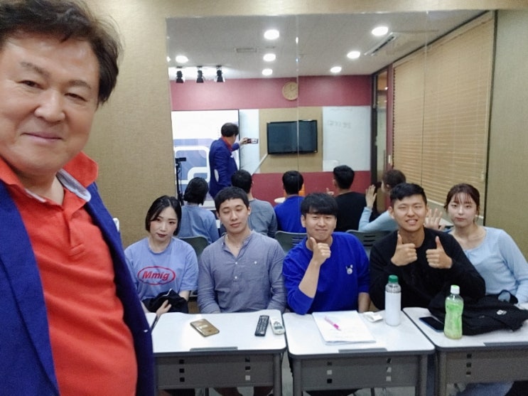  김선동의 아나운서 지망생들에게 22                음성의 꾸준한 자기연출이 필요하다                             김선동(전 KBS 아나운서)