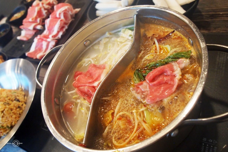  :: 신도림 디큐브시티 1인 훠궈 국물이~
