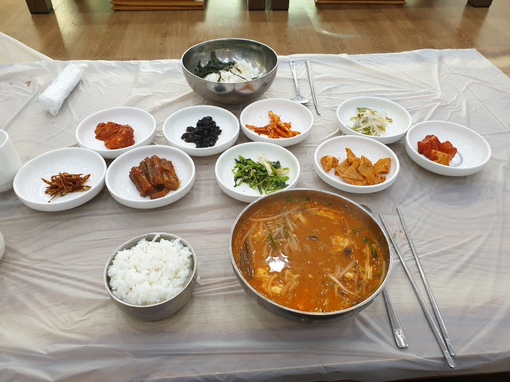 여수에서 든든한 한끼식사 장어탕의 명가 복춘식당