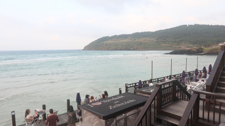  [제주여행] 3박4일 뚜벅이 2일차 : 더쇼어호텔(하얏트), 제주김만복김밥, 성산일출봉, 빛의벙커, 함덕해변, 델문도카페, 리치망고