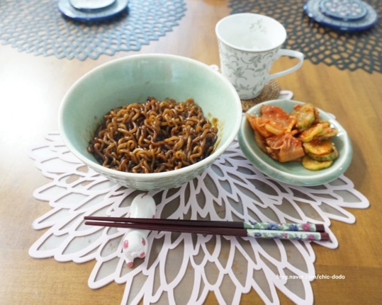  세제가 필요없는 초여도예의 친환경 도자기 소면기