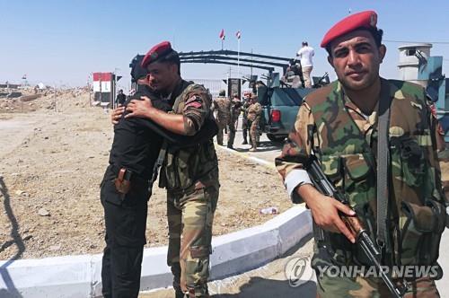 'IS 소굴'이던 이라크·시리아 국경 검문소 7년만에 재개