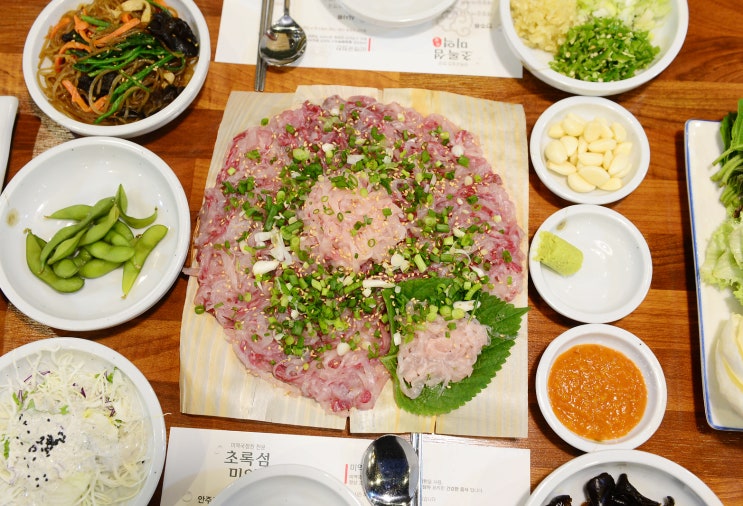  부산 시청 밥집 웰빙까지 챙겨!