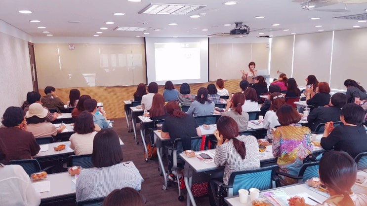  독서지도사를 위한 '문학독서교육' : 넘치는 감사.