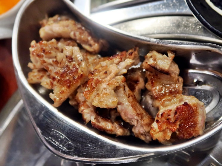  강남역 삼육가. 의외의 꽃삼겹 맛집
