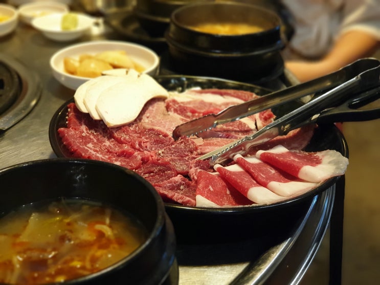  한우가 입에서 살살 녹는 '봉식이 식육식당' 장유 대청동 소고기 맛집