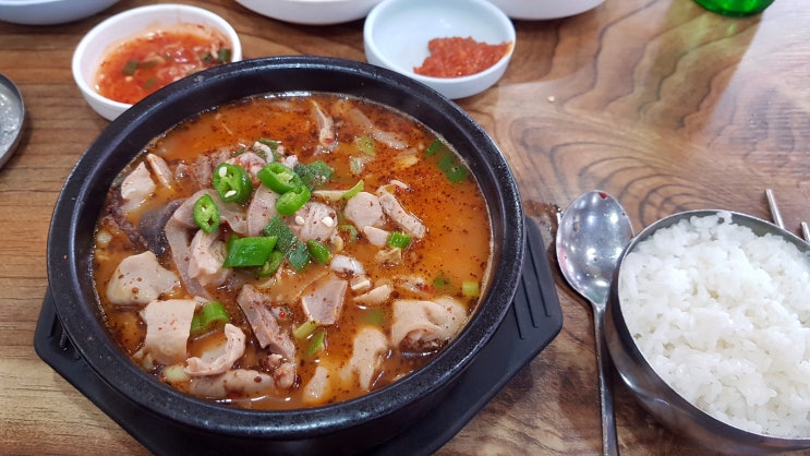  고독한 국밥가 : 공항시장역 첫 번째 순대국 - 섞어순대국