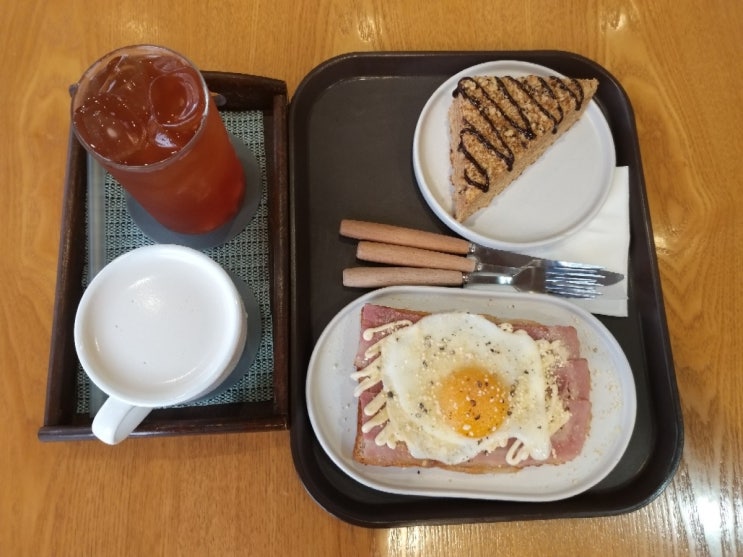  성서계대 카페 '커피아리' 호두말렌카와 밀크티가 입에서 녹는 맛있는 카페 추천