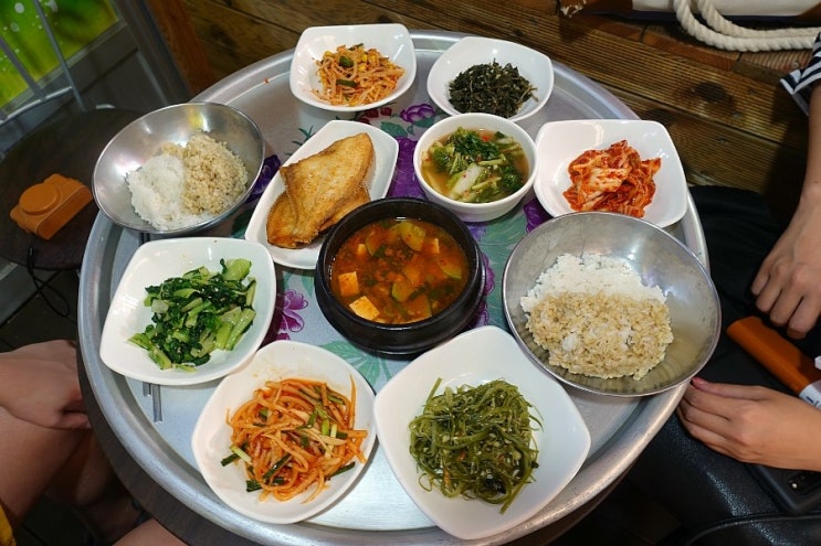 [포항 죽도시장 맛집] 밀밭분식 칼제비 & 순영네밥집 백반
