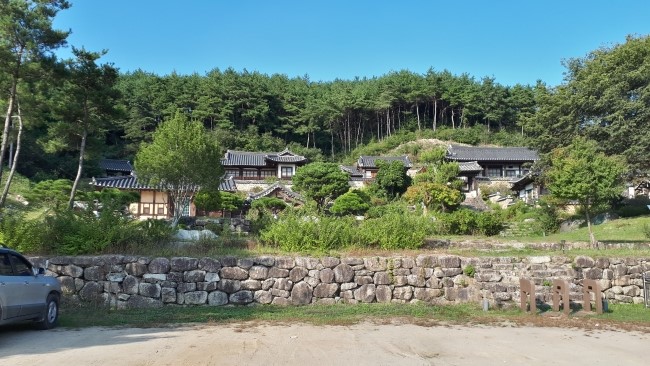  수몰지에서 회생한 유적지 - 오천 군자마을