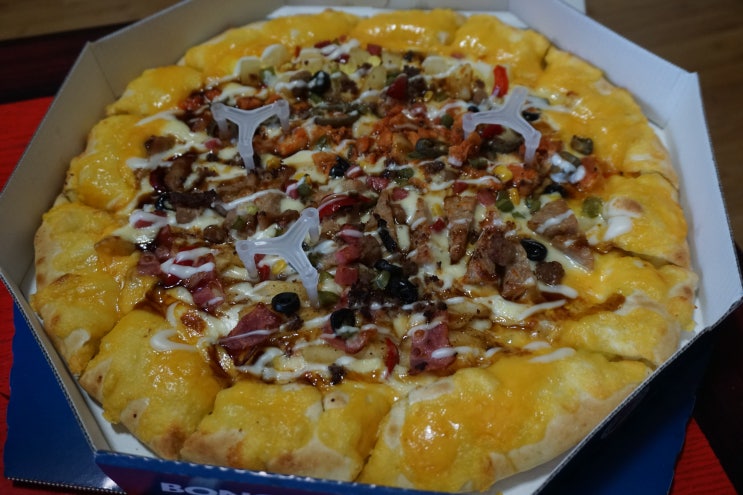  두산동피자맛집 봉수아피자에서 자기한입나한입으로 골고루 먹어봤어요