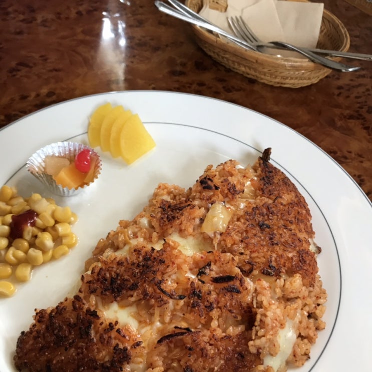  양평 맛집 :: 김치밥이 피옸습니다의 원조 김치볶음밥 맛집 후리지아