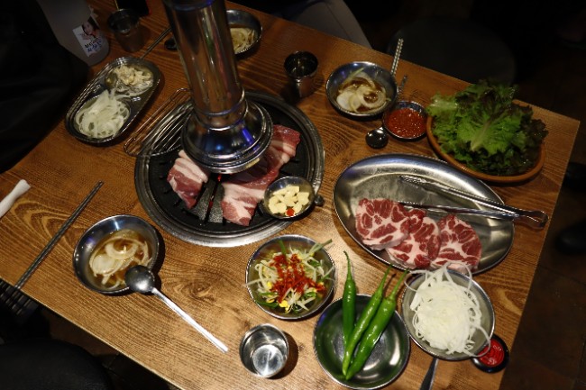  연수동맛집 가격이 착한고깃집 고기가 맛나네 맛나