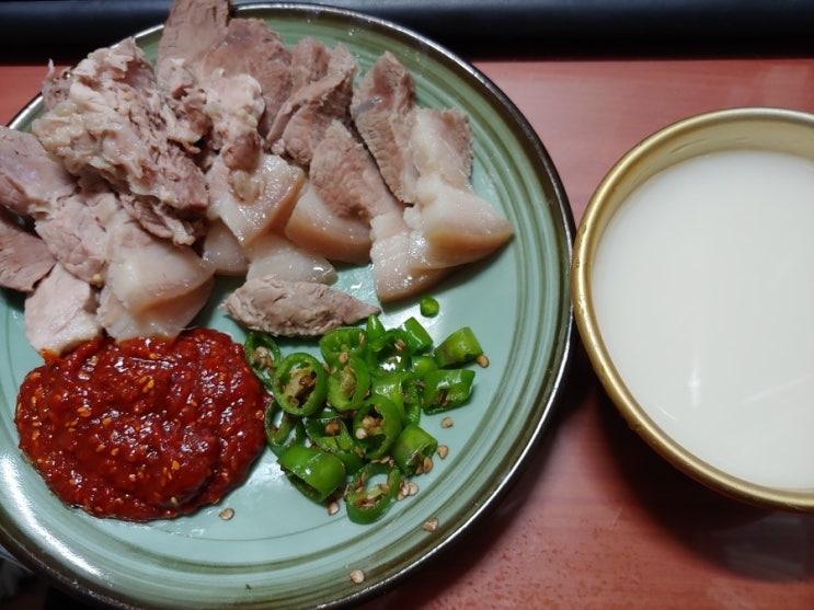  돼지고기 수육 재료준비부터 삶는 시간 쉽게 쉽게!