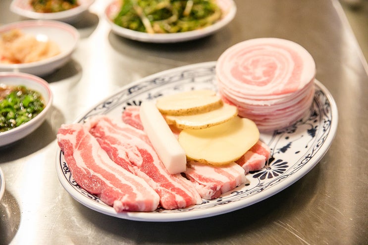  대구 신천시장 삼겹살 맛집 :) 태풍삼겹이 맛있는 박상민의숙성삼겹 !