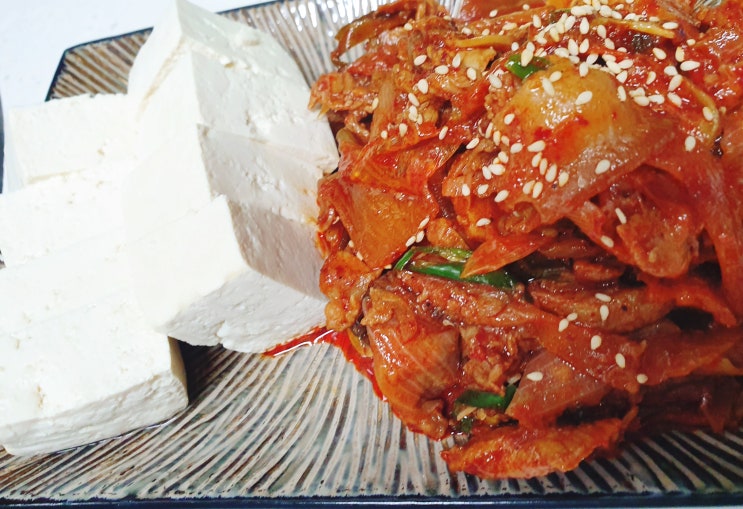  마트 돼지고기 고추장불고기로 초간단매콤달곰 김치두루치기 만들기!!