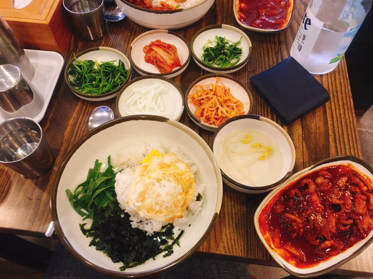 장충쭈꾸미에서 쭈꾸미비빔밥 맛봄