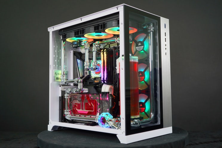  리안리 PC-O11 다이나믹화이트 하이엔드 게이밍컴퓨터