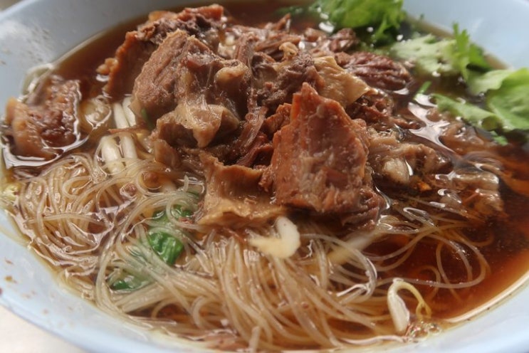  태국 치앙마이 (Chiangmai) 맛집 11 곳 추천 | Happy Green, Boat Noodle, Khao SOi Khun Yai, Ginger and Kafe 등