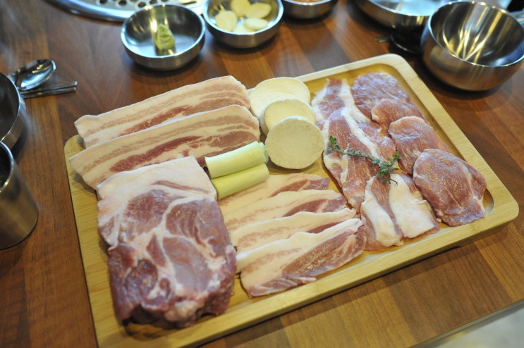  제주 함덕 흑돼지 쉴틈없네!