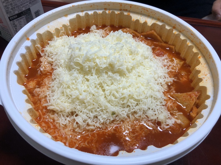  눈치떡 야식으로 먹기 괜찮은데?
