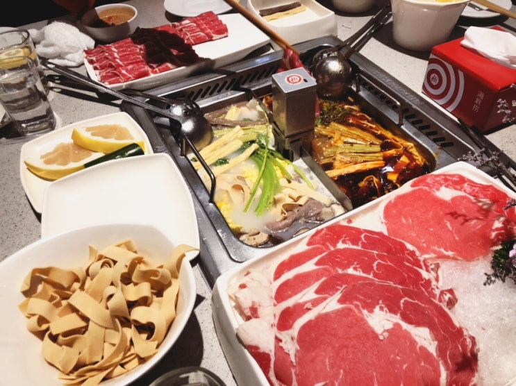  훠궈 맛집) 친절한 서비스로 유명한 ‘하이디라오’ 海底捞