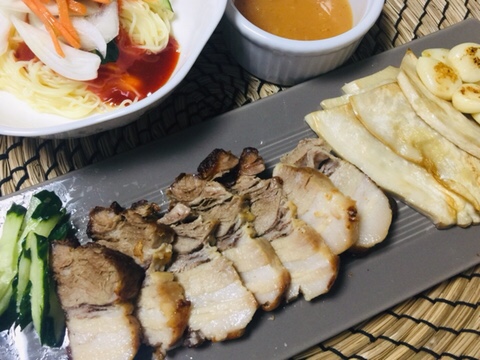  마늘 통삼겹 쫄비빔면 한상 :)
