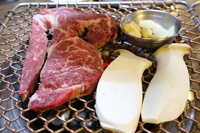  경기대 맛집, 서대문 고깃집 : 한우등심 전문점 장위동 유성집 
