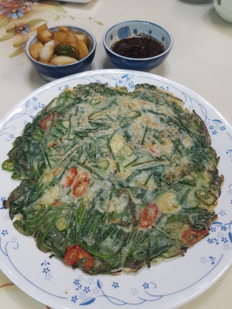  부추부침개 1장 분량 만들기 레시피!