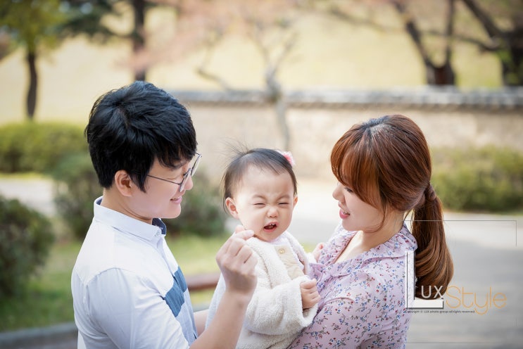  포항돌스냅, 포항돌잔치 [ 티파니웨딩홀, 청솔밭 ] - 윤이 공주의 첫돌잔치 이야기 By 럭스스냅 ( 포항소규모돌잔치, 울산소규모돌잔치, 경주소규모돌잔치 )