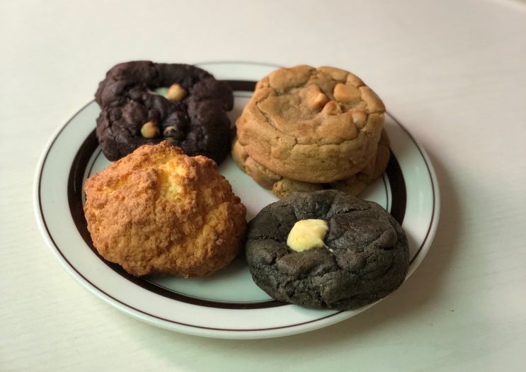  광주 동명동디저트 맛집, 동명 양과자점 - 묵직한 쿠키와 스콘