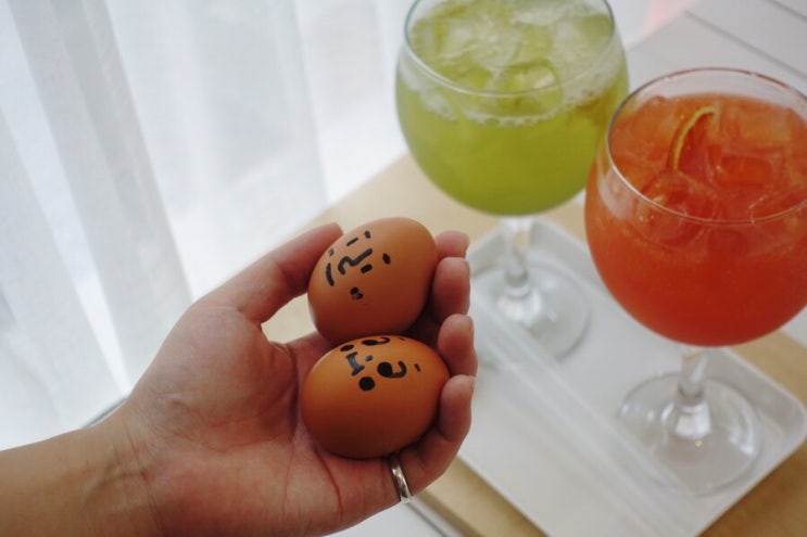 동교동카페 카페조굑 : 카페에서 족욕 하면서 계란 까먹기!? 힐링 할 수 있는 홍대이색카페